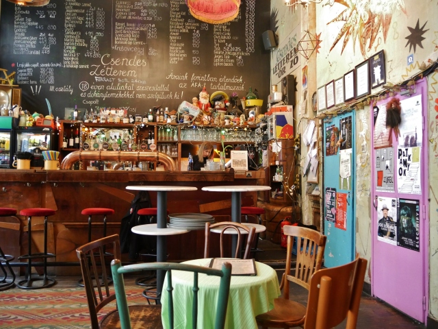 Budapest - Csendes Vintage Bar & Cafe